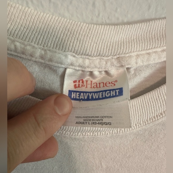 Hanes Heavy Weight T-shirt - Picture 3 of 3